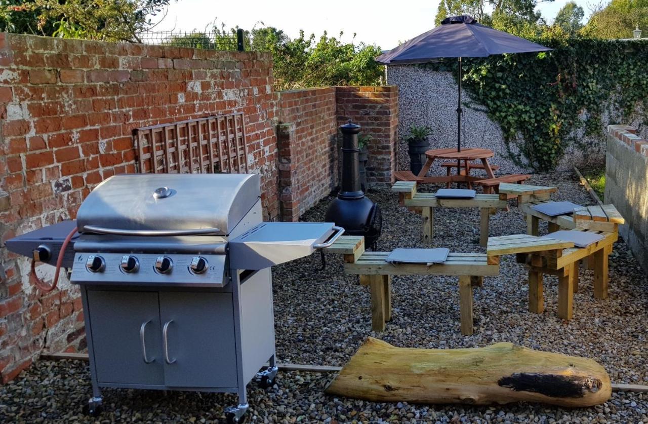 Hot Tub Pet Friendly Luxury Cosy Cottage, Near Withernsea And Patrington Welwick Exterior photo